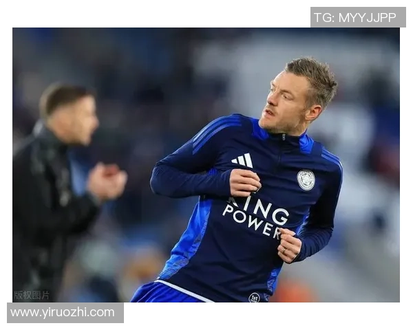 混成足球明星的逆袭之路从草根到巅峰的传奇人生